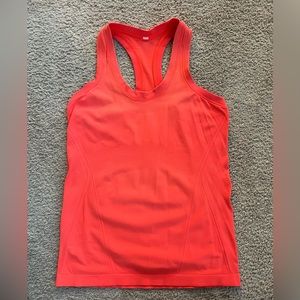 Athleta women’s momentum tank top orange